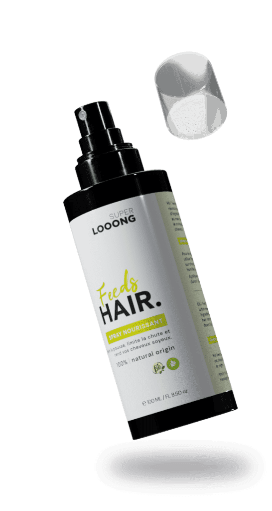 spray feeds hair dans les airs